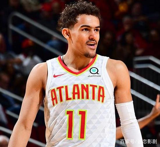 女神驾到！《魔域》周年庆女神服火爆开服，陪您畅游亚特大陆！