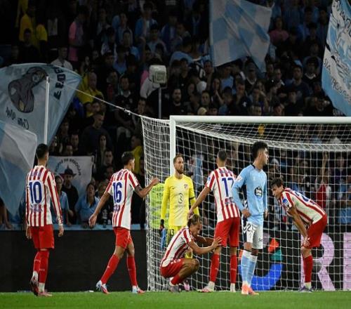 3-2！意大利女排豪取11连胜 埃格努+安娃轮番轰炸 瓦尔加斯26分难救主