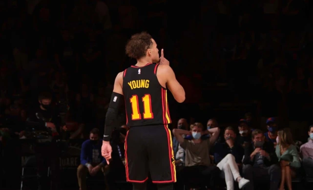 拜仁考虑欧冠关闭南看台应对球迷违规