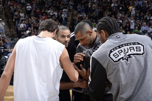 2016年9月：芝加哥小熊队锁定103胜，以全联盟第一身份进军季后赛。